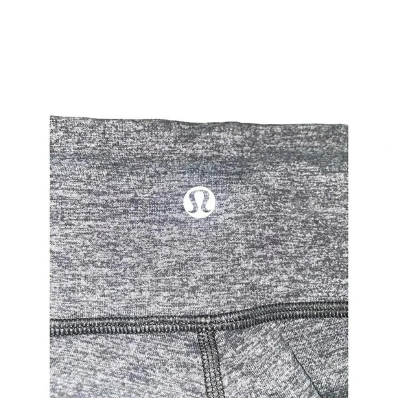 Lululemon Gray high waisted Cropped Legging Size 8 - Picture 4 of 5